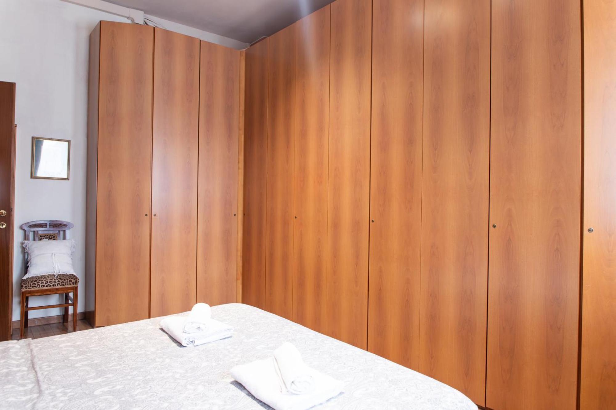 Duomo Walking Distance Elegant Flat With View Daire Milano Dış mekan fotoğraf