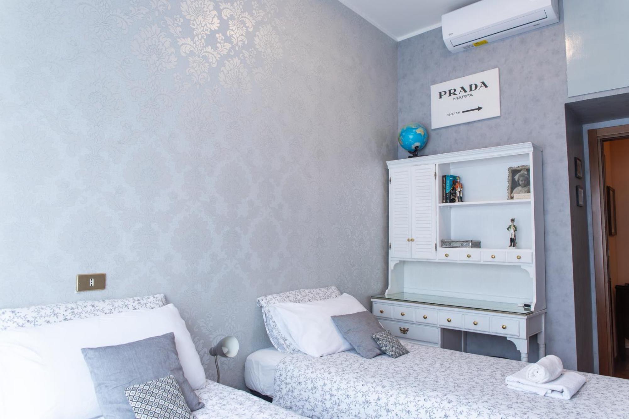 Duomo Walking Distance Elegant Flat With View Daire Milano Dış mekan fotoğraf
