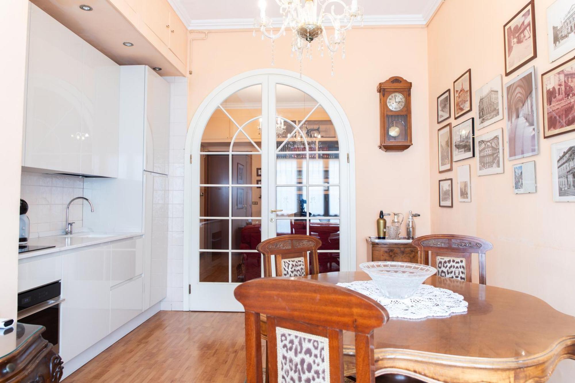 Duomo Walking Distance Elegant Flat With View Daire Milano Dış mekan fotoğraf